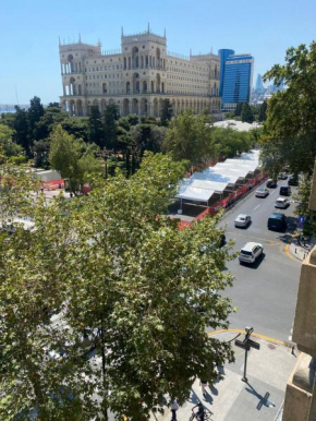 Formula 1 Baku Apartment formula raceway view